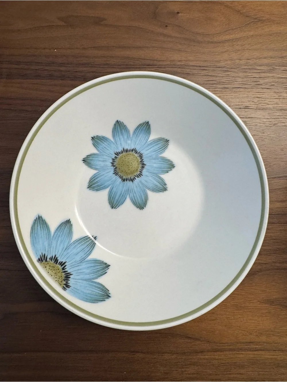 Noritake Daisy Dinnerware Set